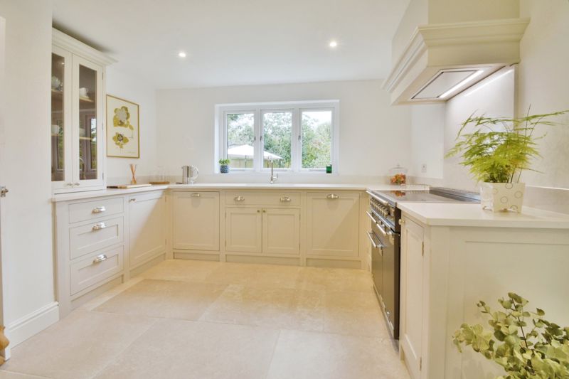 Kitchen- click for photo gallery